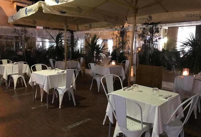 Пансион Acquapazza Restaurant & Room