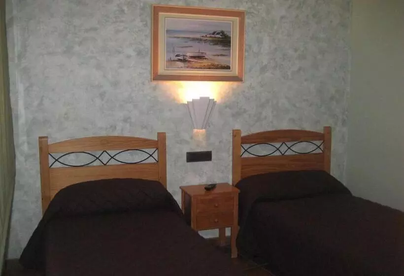 پانسیون Hostal Guarni