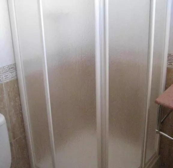 پانسیون Hostal Guarni
