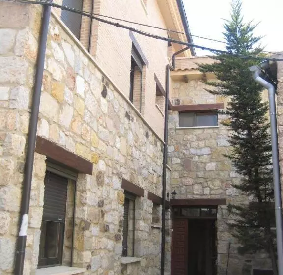 پانسیون Hostal Guarni