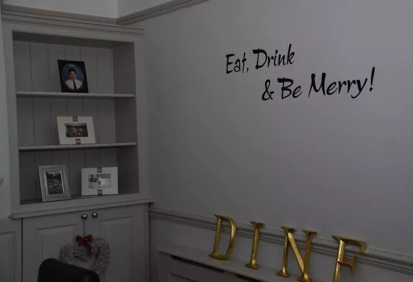 Majatalo Springdale Guest House