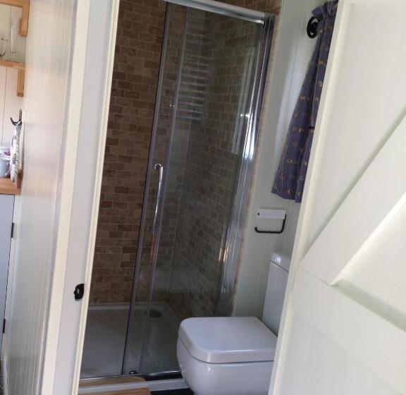 ホテル Posh Huts Farmstay