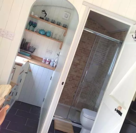 ホテル Posh Huts Farmstay