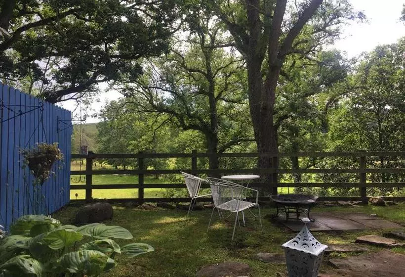 ホテル Posh Huts Farmstay