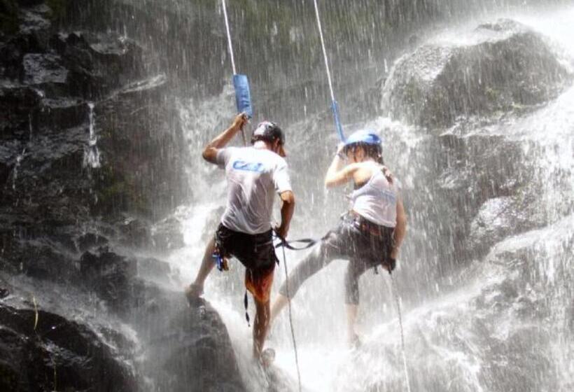 Пансион Camping E Pousada Paiol