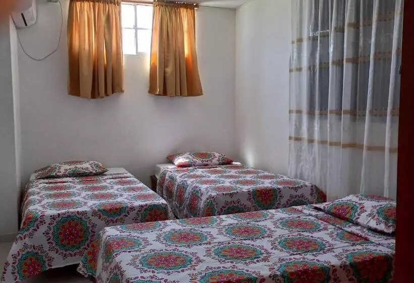 پانسیون Hostal El Recreo