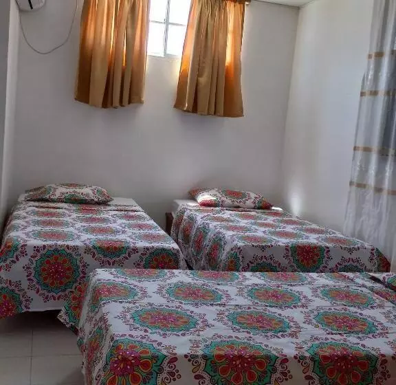 پانسیون Hostal El Recreo