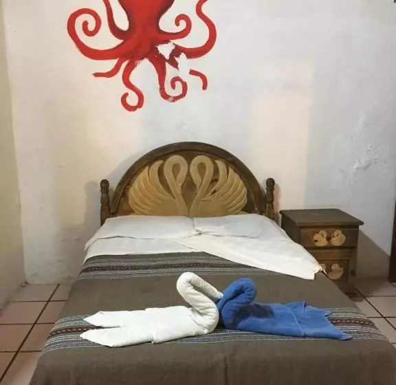 پانسیون Hostal Luz De Luna Nuyoo