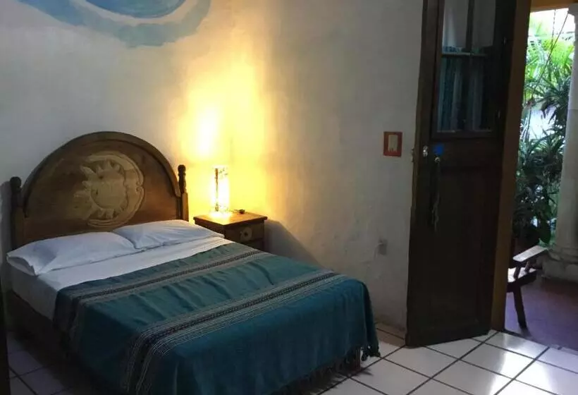 پانسیون Hostal Luz De Luna Nuyoo