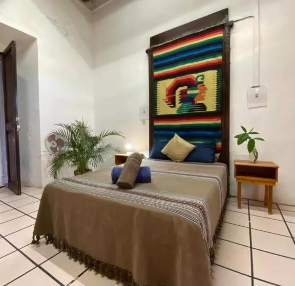 پانسیون Hostal Luz De Luna Nuyoo