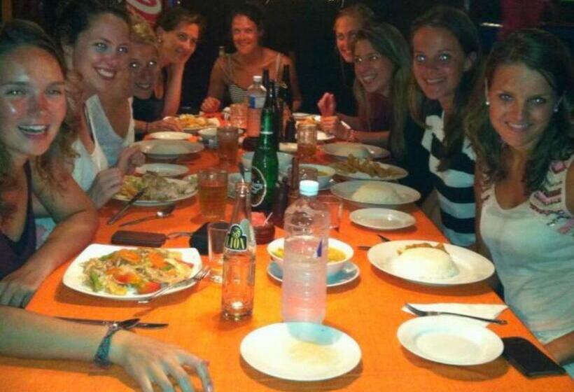 ペンション Why Not Guest House