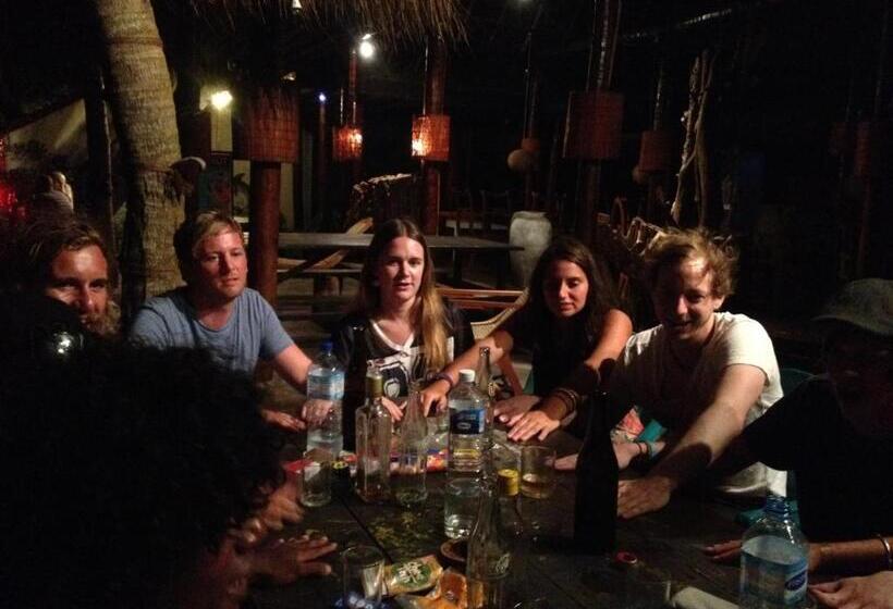 ペンション Why Not Guest House