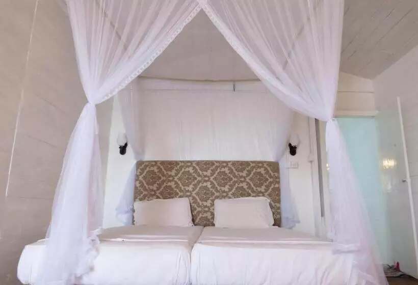 ペンション Why Not Guest House