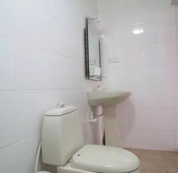 ペンション Why Not Guest House