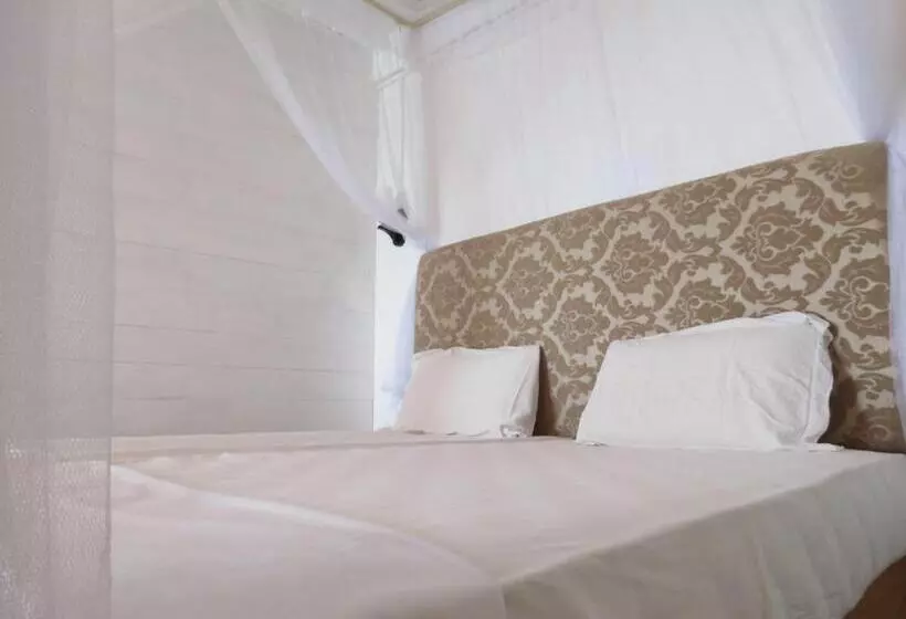 ペンション Why Not Guest House