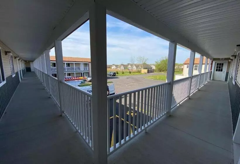 Stay Inn And Suites