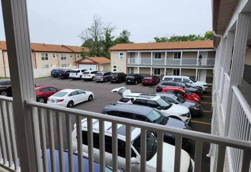 Stay Inn And Suites