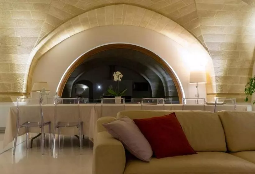 Hotelli Tenutayala Residenza Agrituristica