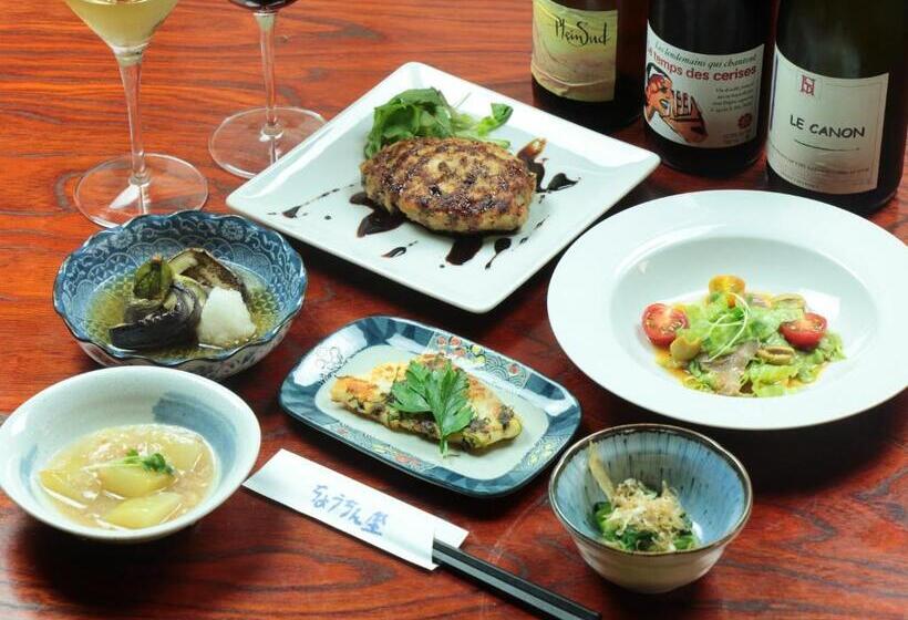 פנסיון Chouchinya