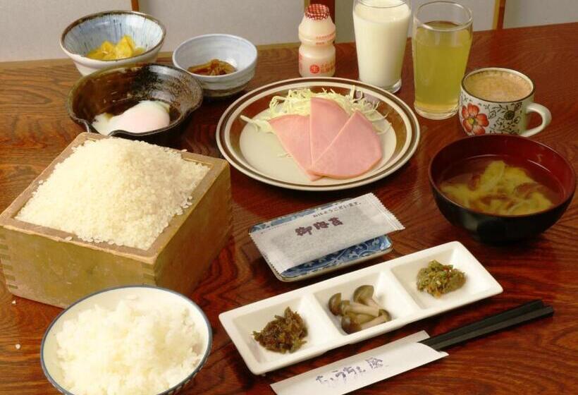 פנסיון Chouchinya