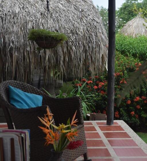 پانسیون Palomino Breeze Hostal