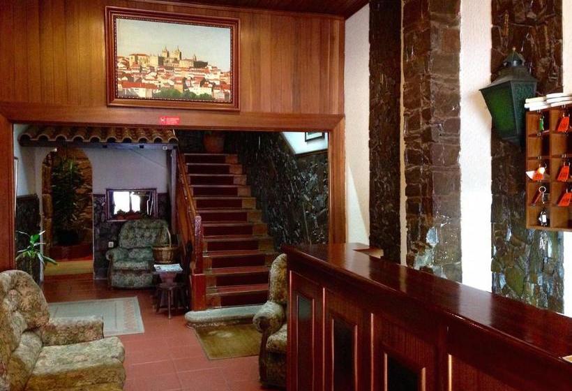 پانسیون Residencial Dom Duarte