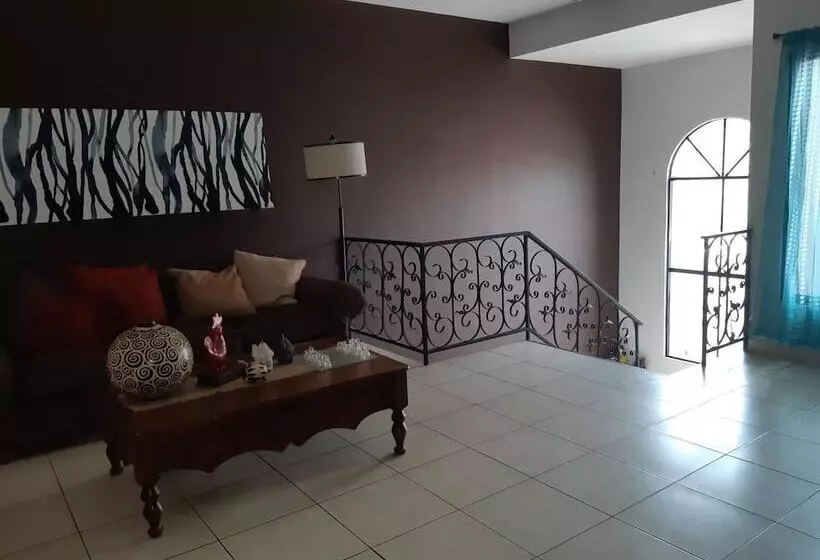 تختخواب و صبحانه Casa Sur