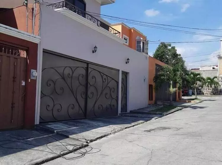 تختخواب و صبحانه Casa Sur