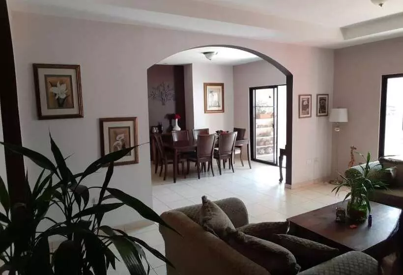 تختخواب و صبحانه Casa Sur