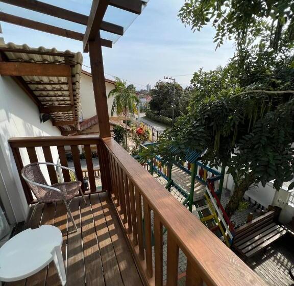 פנסיון Pousada Rosália