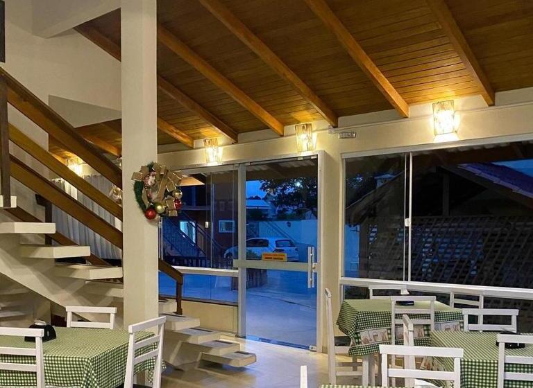 פנסיון Pousada Rosália