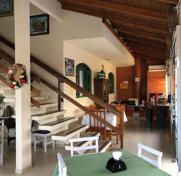 פנסיון Pousada Rosália