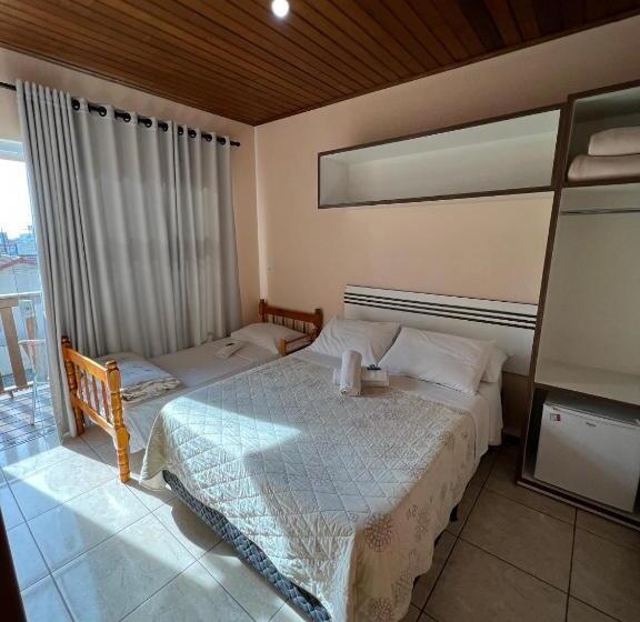 פנסיון Pousada Rosália