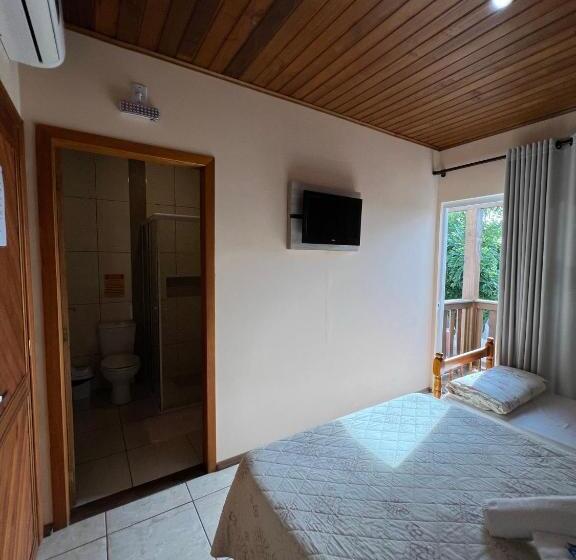 פנסיון Pousada Rosália