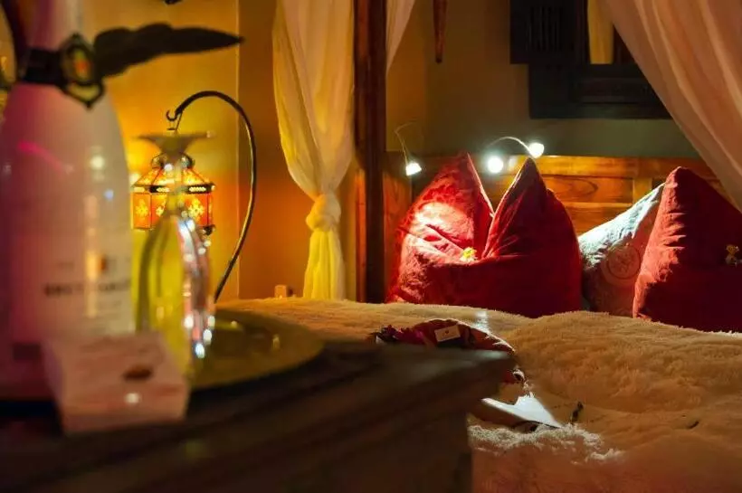 Majatalo Whirlpool Suite Marrakesch Lounge