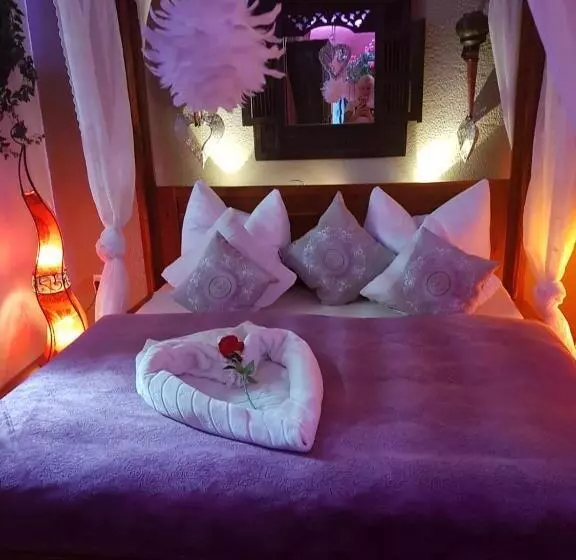 Majatalo Whirlpool Suite Marrakesch Lounge