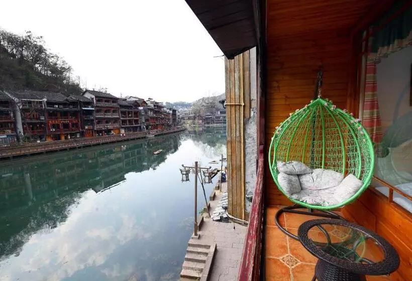 ペンション Fenghuang Memory Linjiang Inn