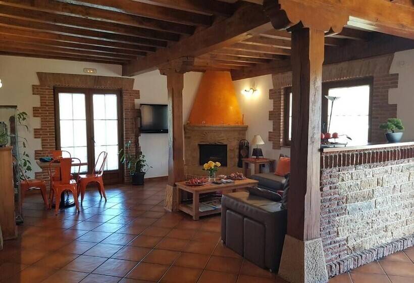 Majatalo Posada La Fabula