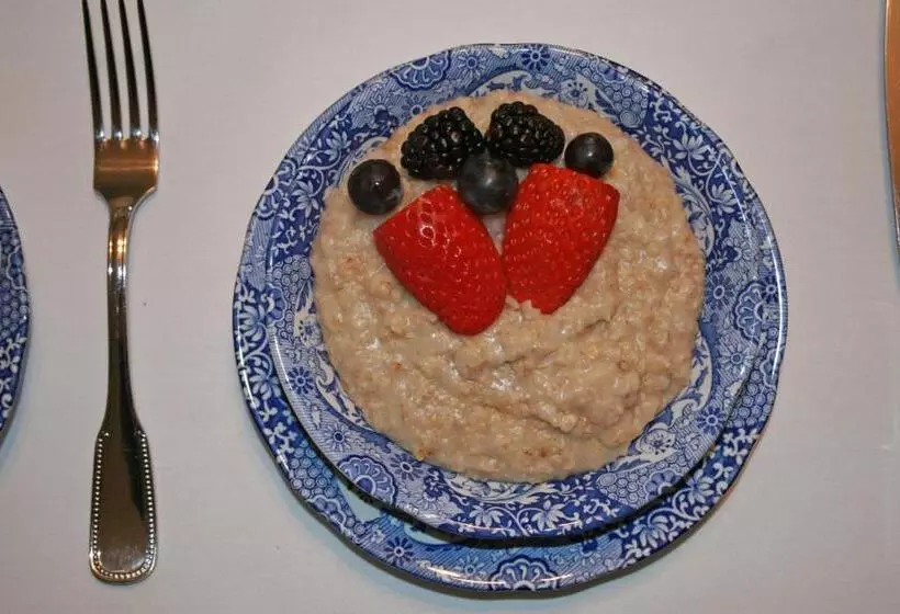 Majatalo West Acre House