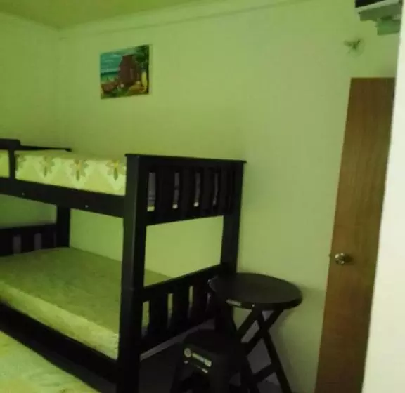 Retkeilymaja Posada For Living