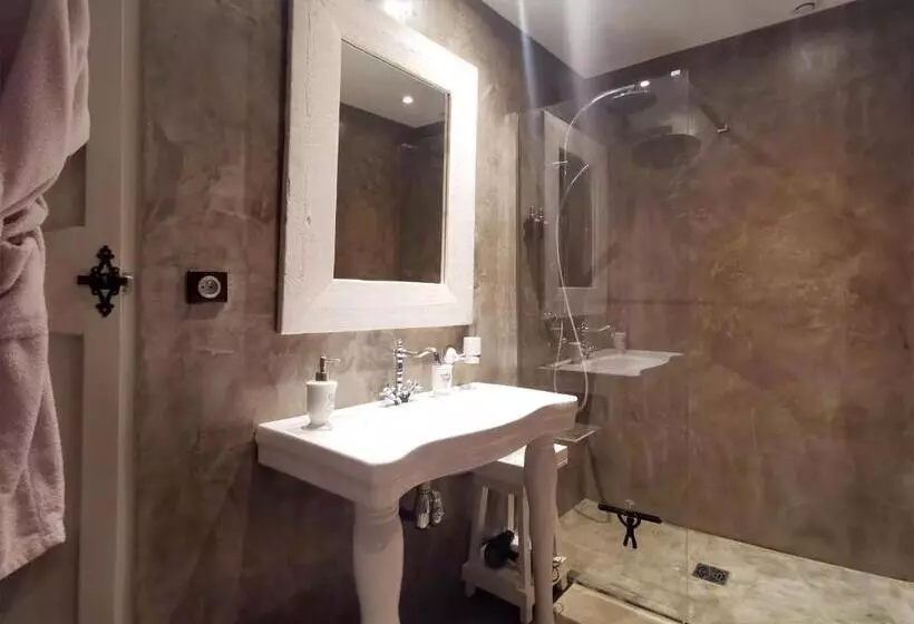 ベッドアンドブレックファースト Le Petit Chateau