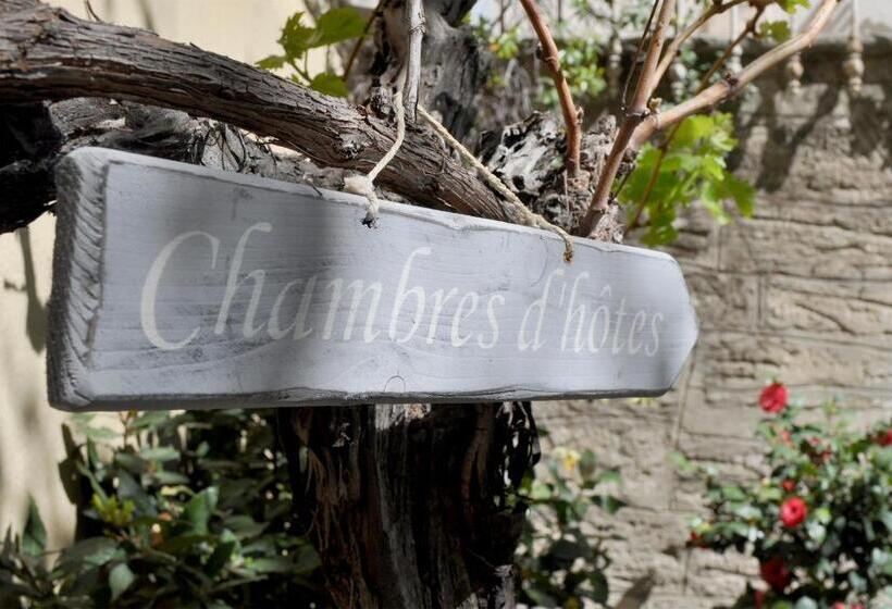 مبيت وإفطار Le Petit Chateau