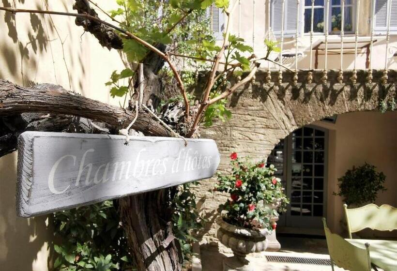 مبيت وإفطار Le Petit Chateau