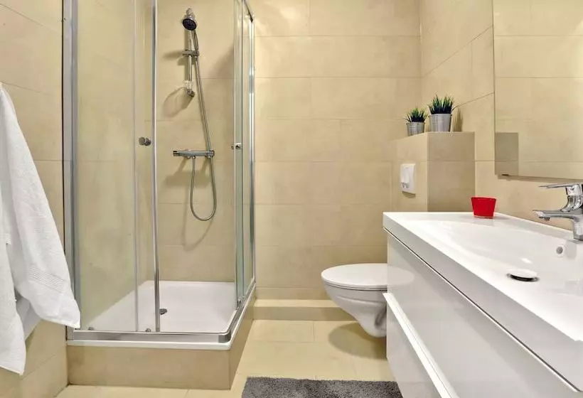 پانسیون Lækur Guesthouse