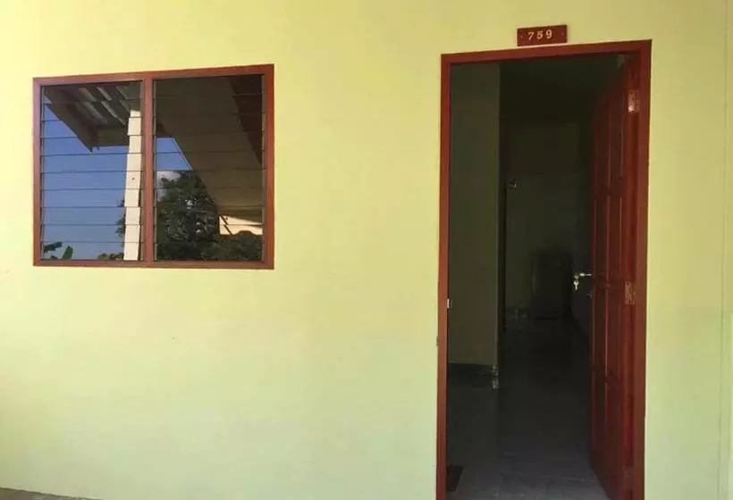 Majatalo Plaifon & Tonnaw House