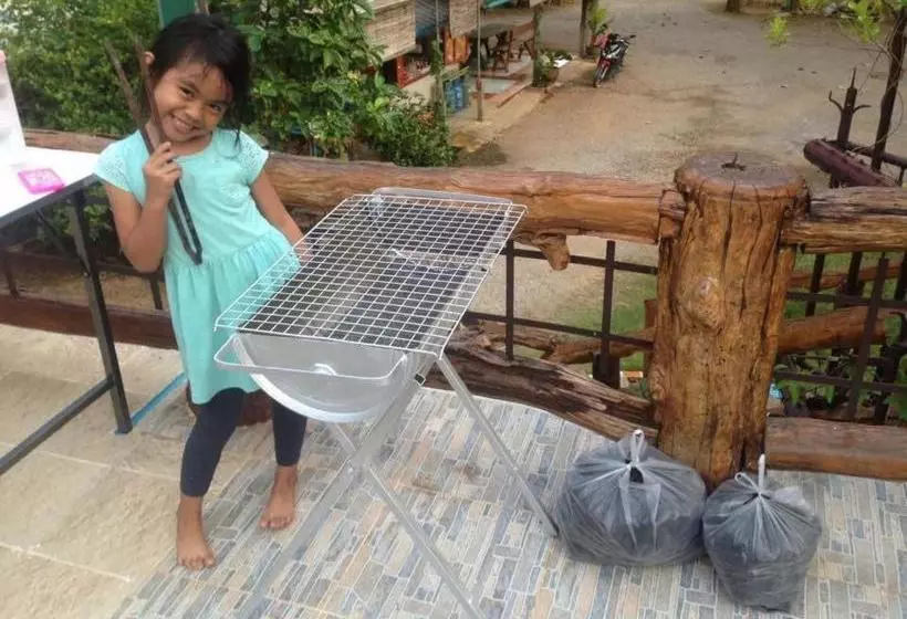 Majatalo Plaifon & Tonnaw House