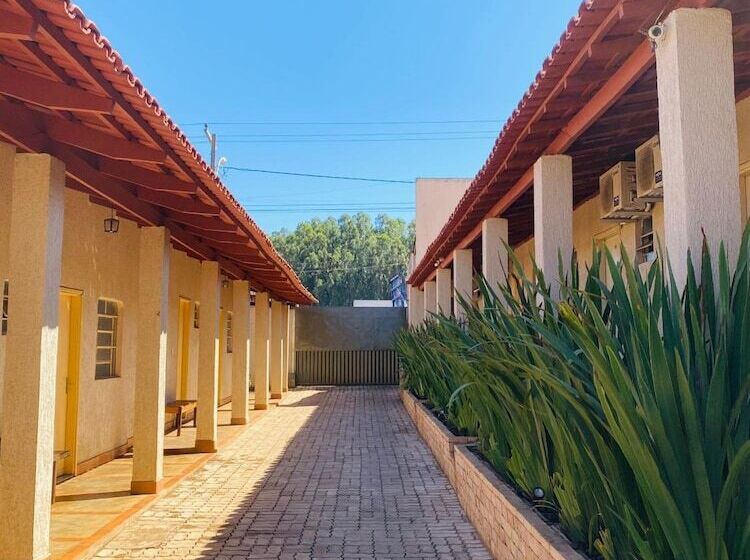 פנסיון Pousada Marra