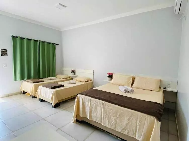 ペンション Pousada Marra