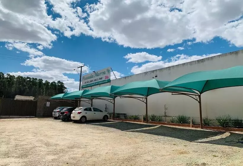 ペンション Pousada Marra