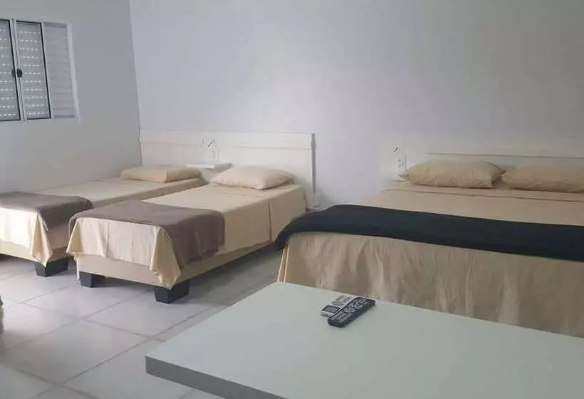 ペンション Pousada Marra